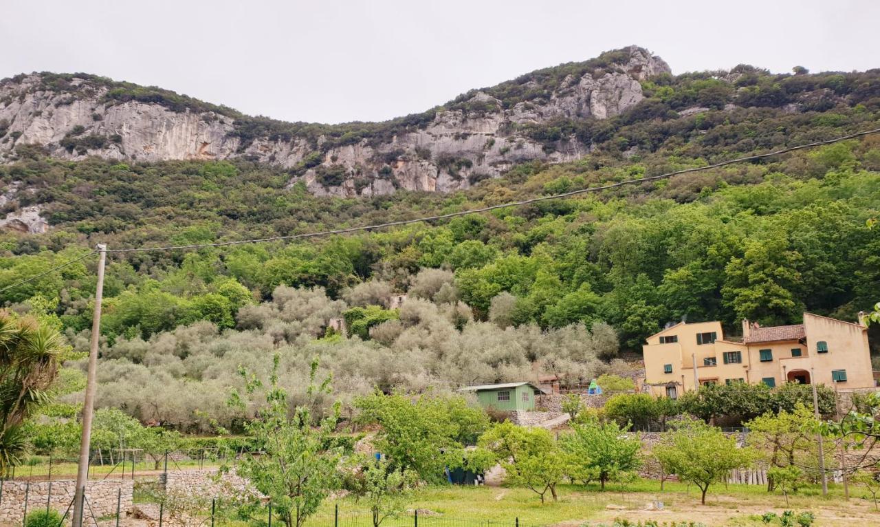 Agriturismo Alveare Finale Ligure Bagian luar foto