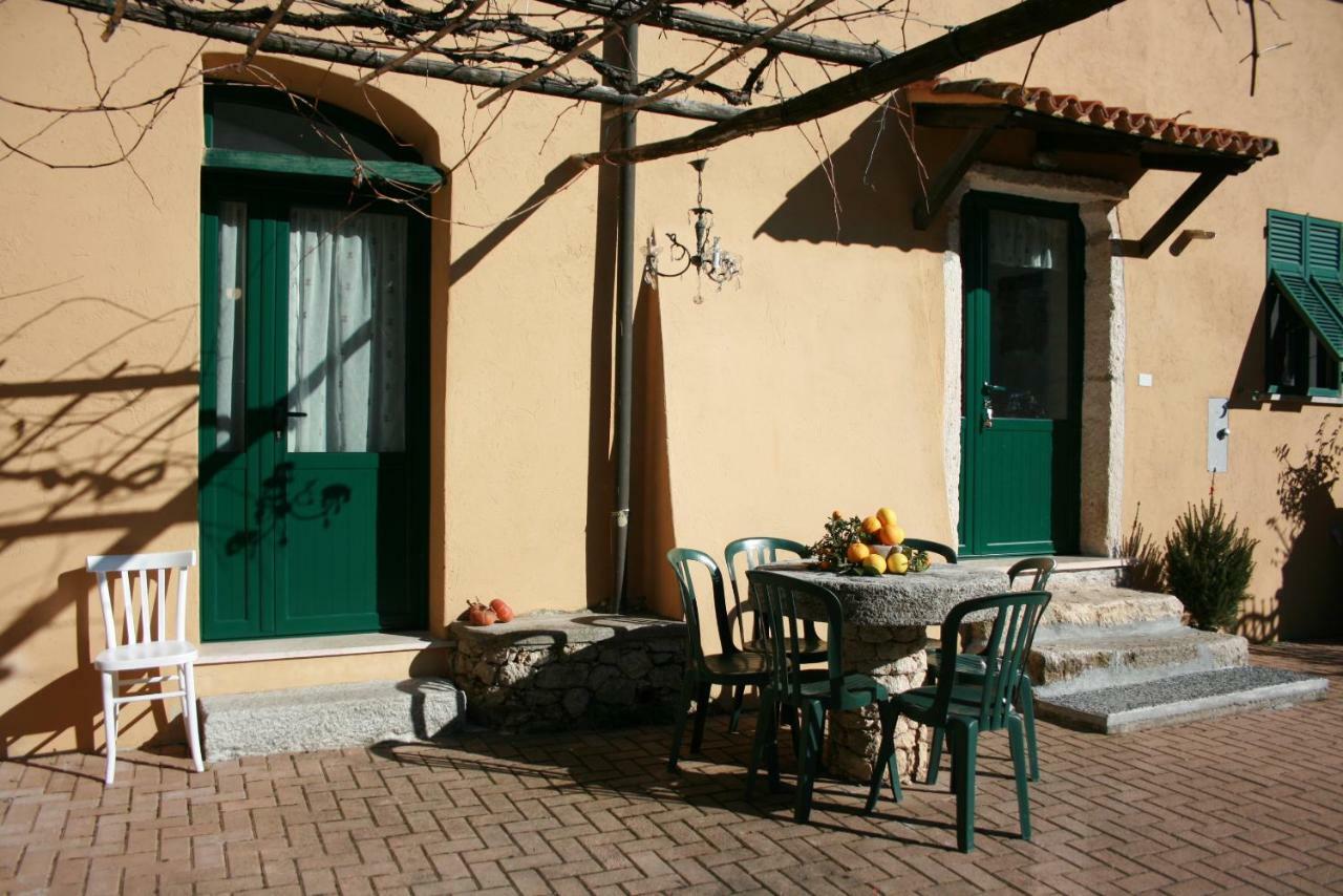 Agriturismo Alveare Finale Ligure Bagian luar foto